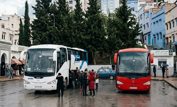 El aumento de los precios del transporte antes del Eid genera reacciones entre los viajeros