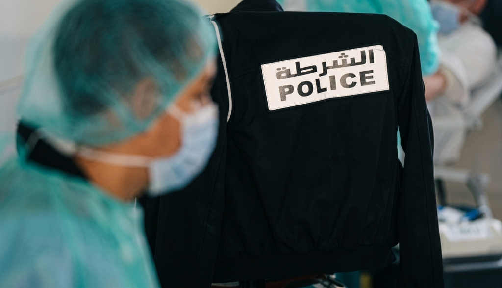 Fallece un agente de policía de Ksar El Kébir tras ser trasladado a una clínica en Tánger