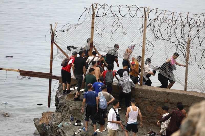 Tras los sucesos de Ceuta, Finlandia respalda a Italia para excluir a España del espacio Schengen